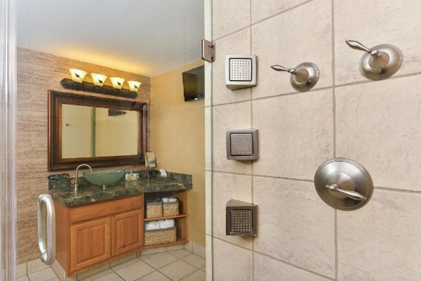 Holiday Inn Cody at Buffalo Bill Village image 25